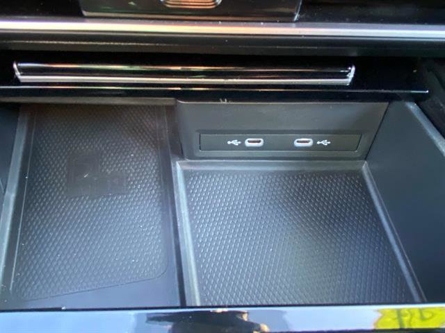 Used 2024 Volkswagen Atlas Cross Sport SE image 28