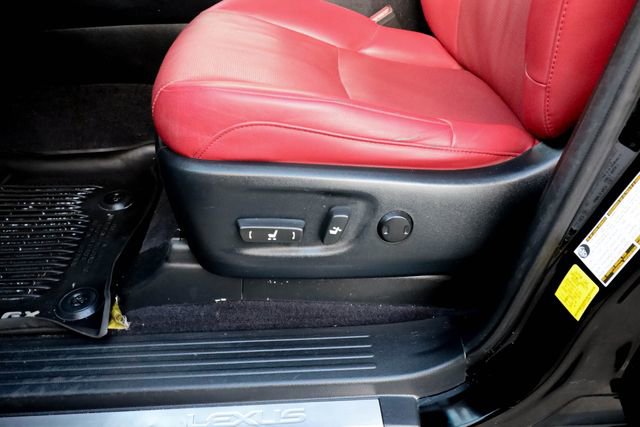 Used 2020 Lexus GX 460 Premium w/ Premium Package image 32