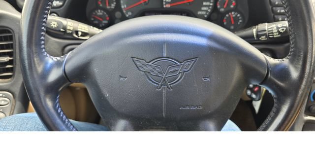Used 2002 Chevrolet Corvette Convertible w/ Preferred Equipment Group2 RWD image 13
