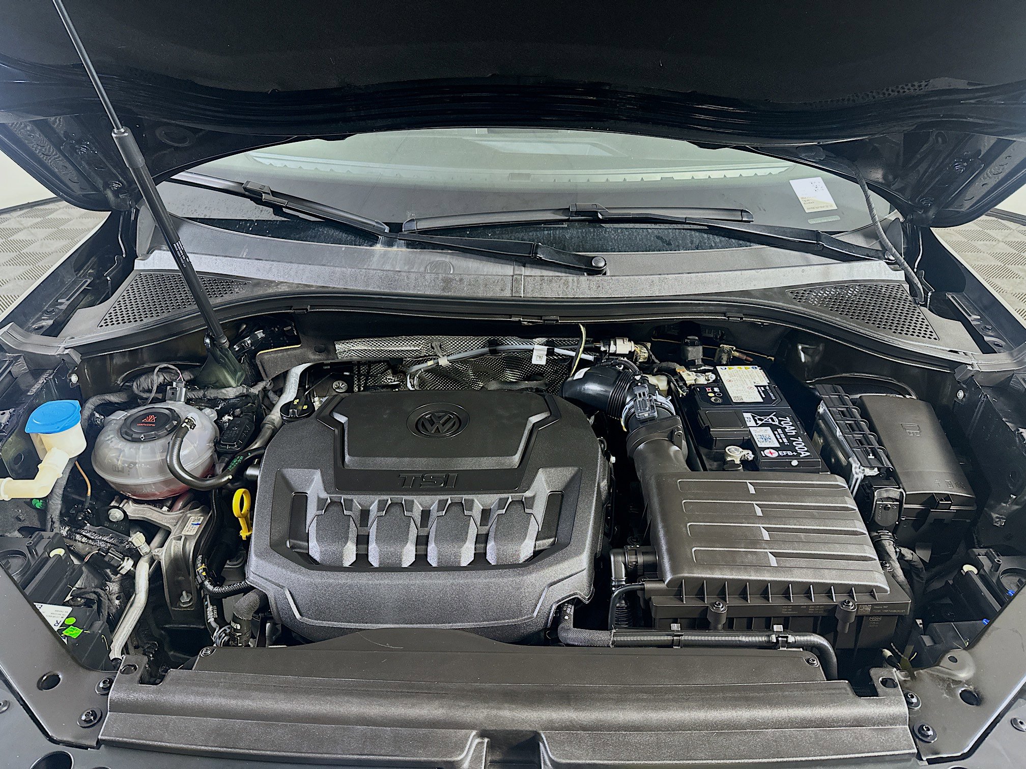 Used 2024 Volkswagen Tiguan S image 34