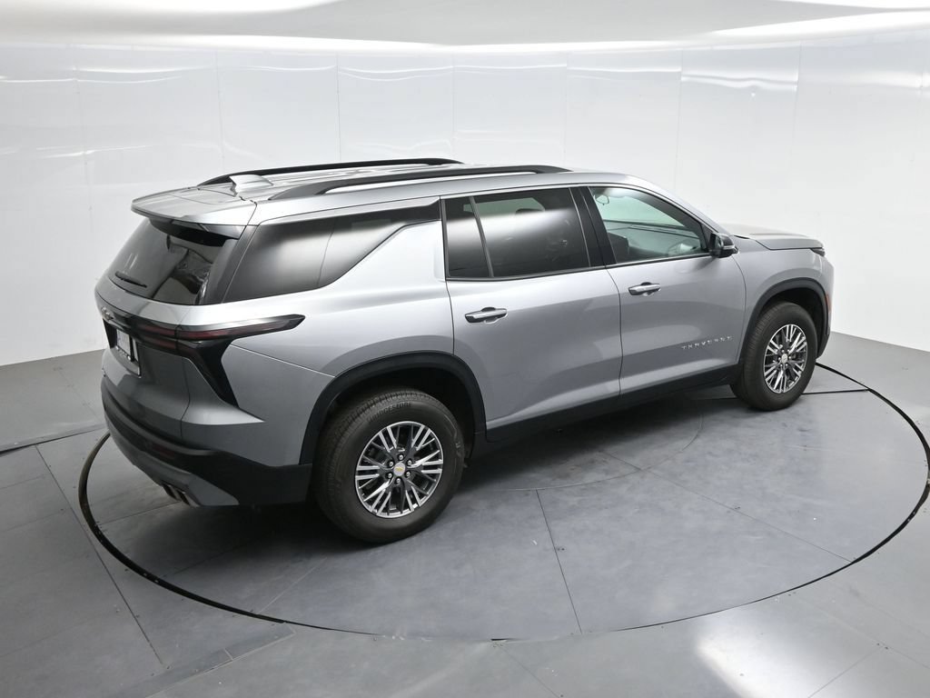 Used 2025 Chevrolet Traverse LT AWD/4WD image 52