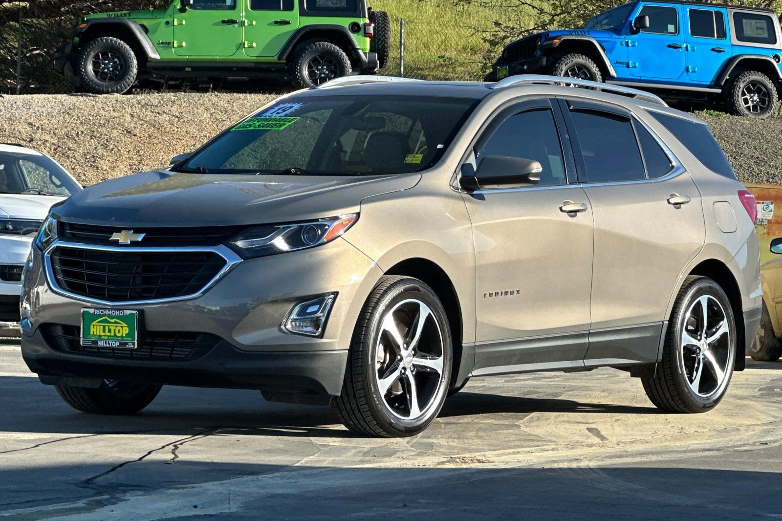 Used 2019 Chevrolet Equinox LT w/ Sun & Navigation Package image 9