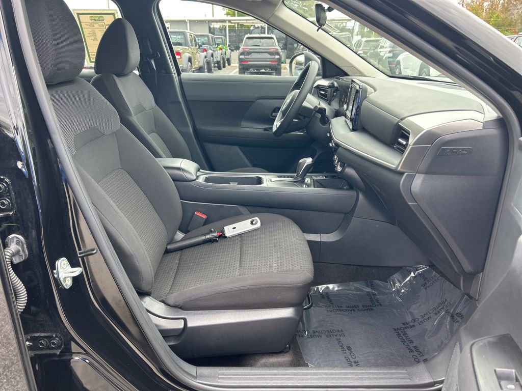 Used 2025 Nissan Kicks S image 21