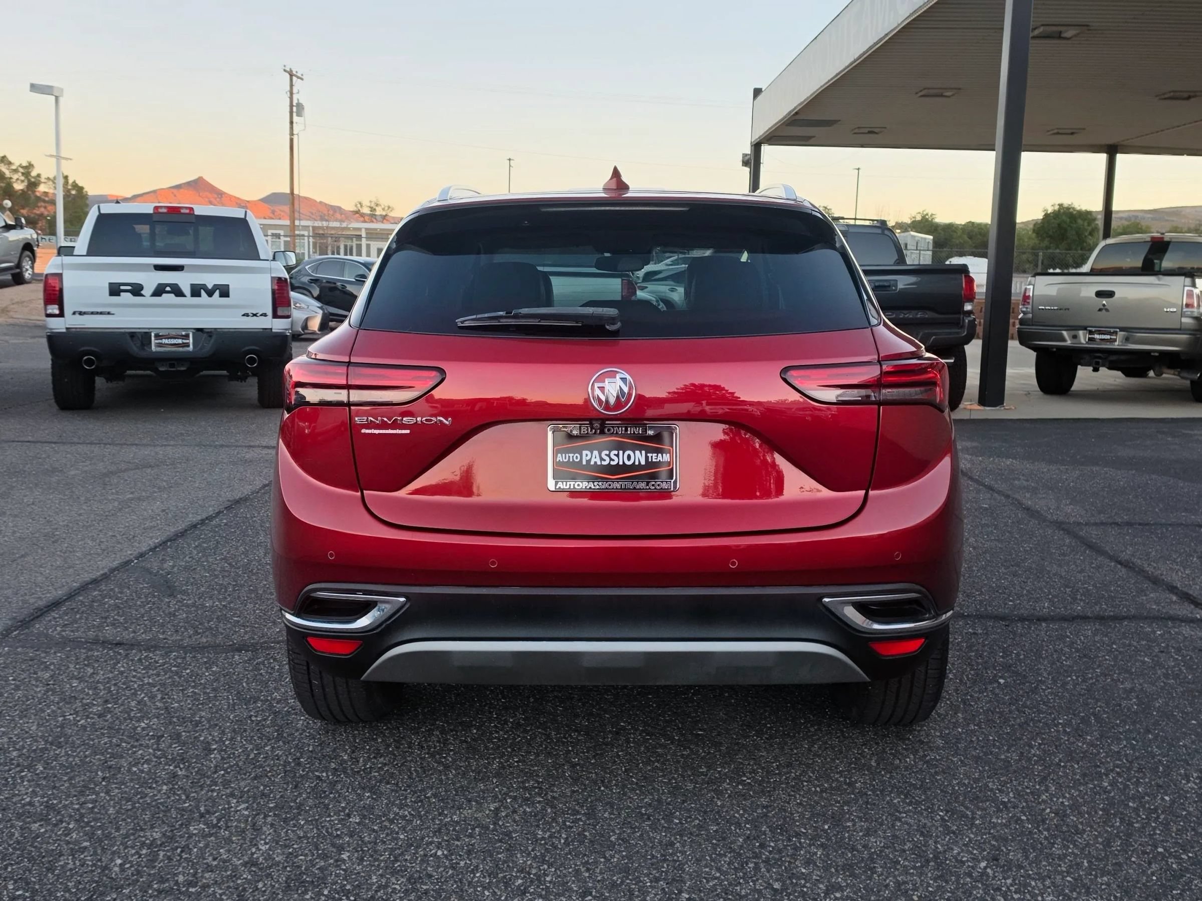 Used 2022 Buick Envision Preferred FWD image 4