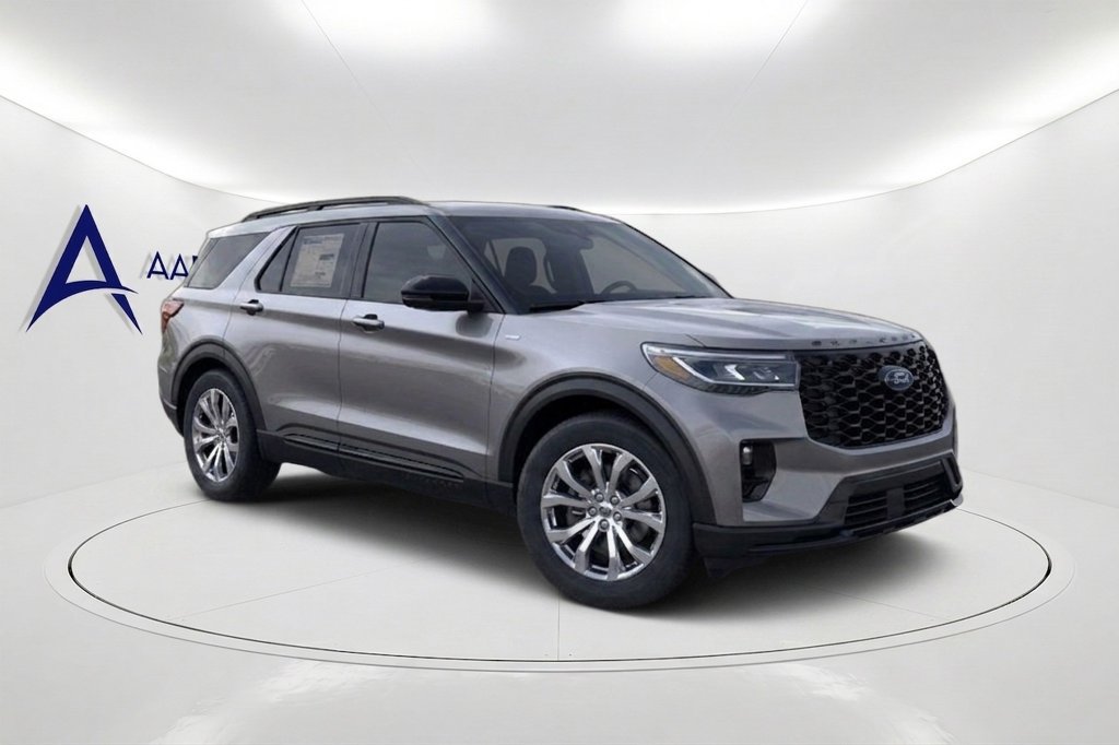 Used 2025 Ford Explorer ST-Line w/ Premium Package RWD image 8