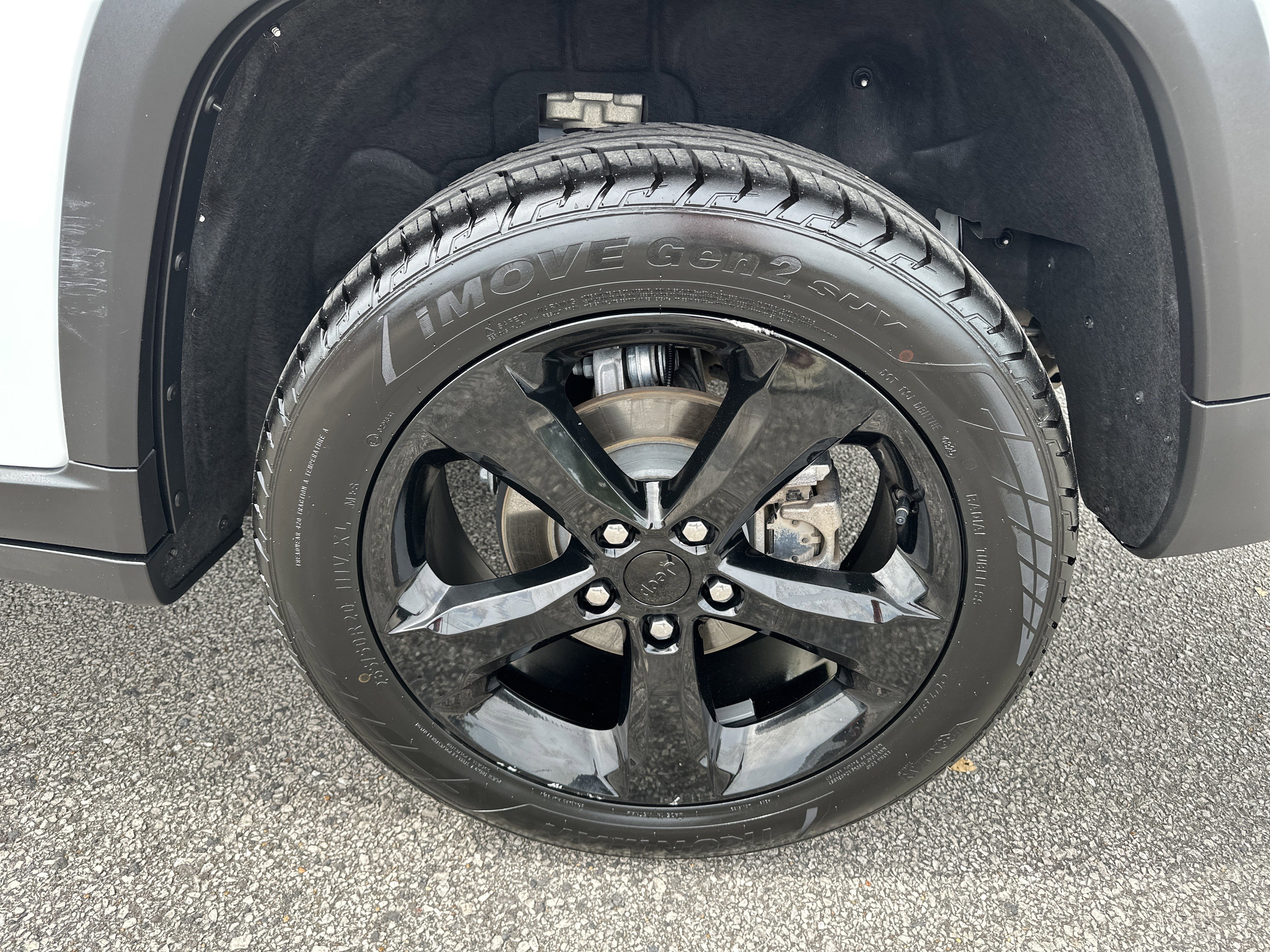 Used 2023 Jeep Grand Cherokee Altitude image 21