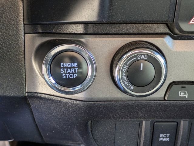 Used 2023 Toyota Tacoma TRD Off-Road image 18