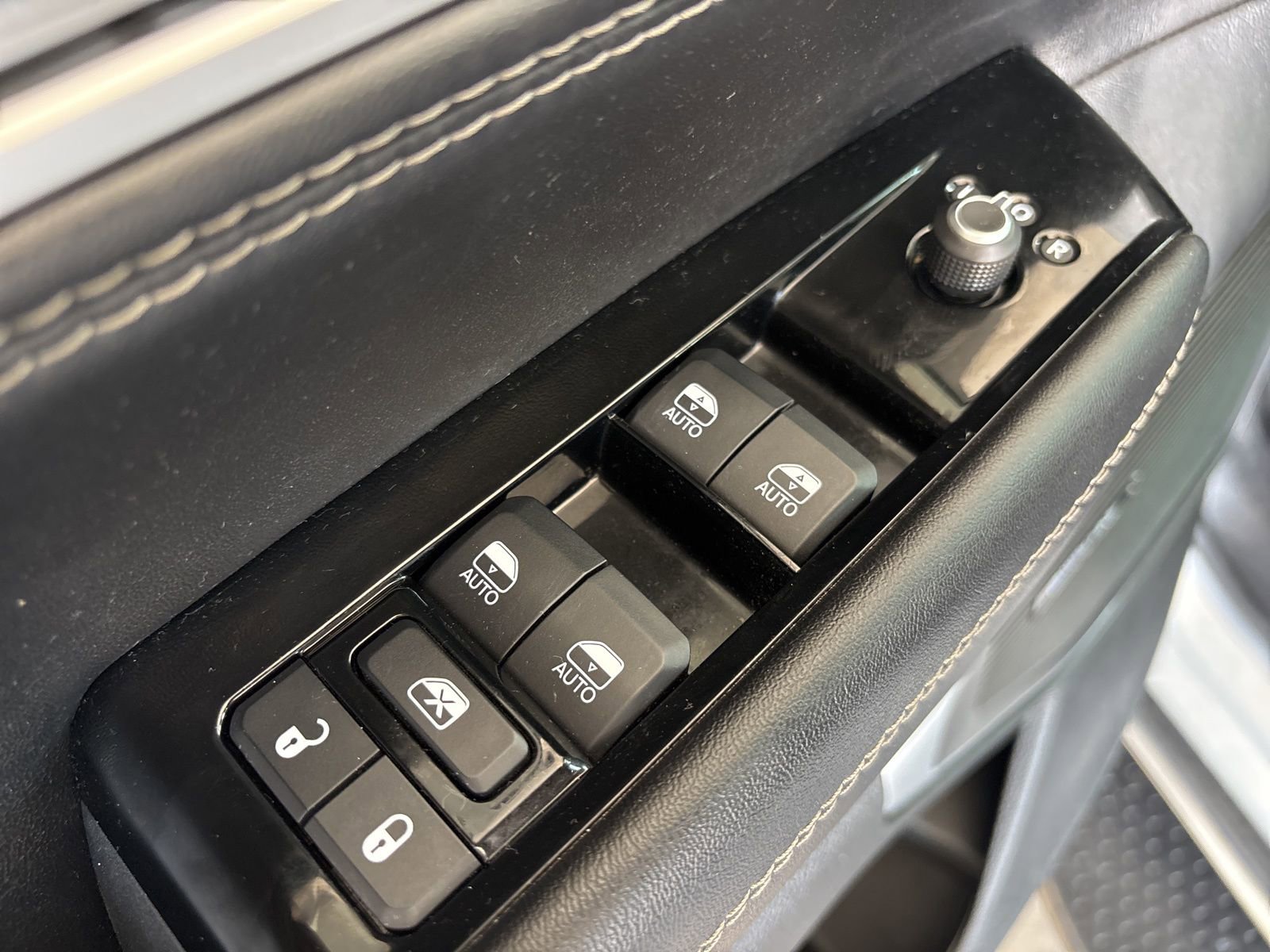 Used 2022 Jeep Wagoneer Series II image 11