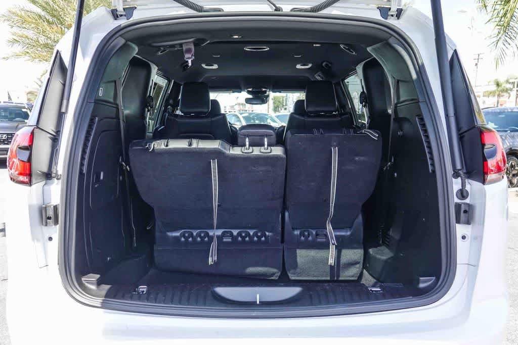 Used 2022 Chrysler Pacifica Touring-L w/ Uconnect Theater Family Group FWD image 25