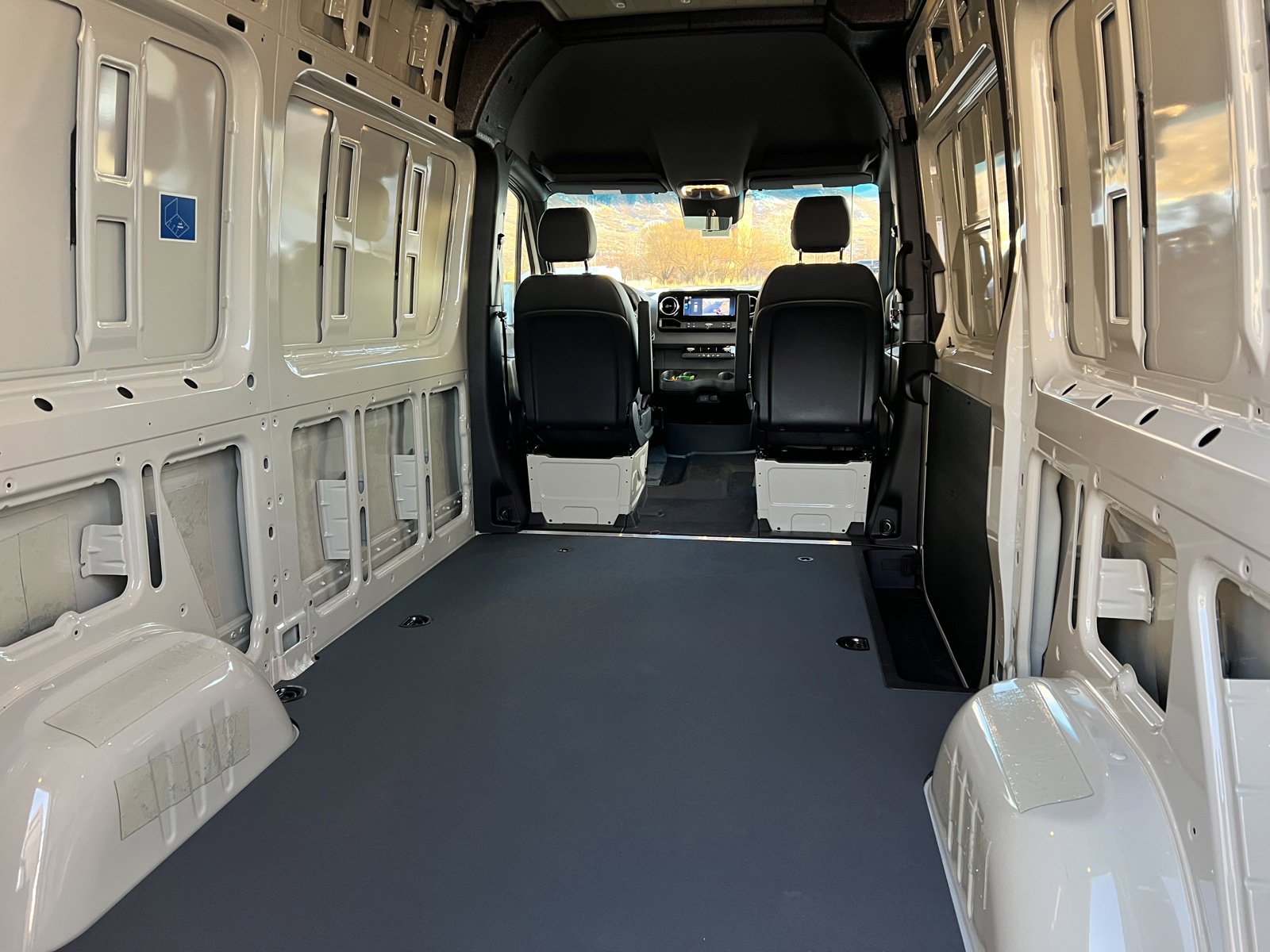 New 2025 Mercedes-Benz Sprinter 2500 image 18