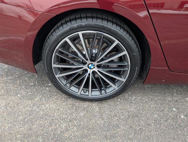 Certified 2023 BMW 530i xDrive w/ Premium Package image 25