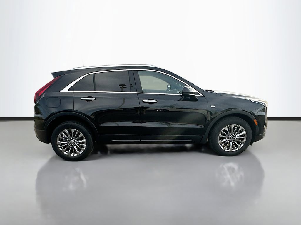 Used 2024 Cadillac XT4 Premium Luxury FWD image 9