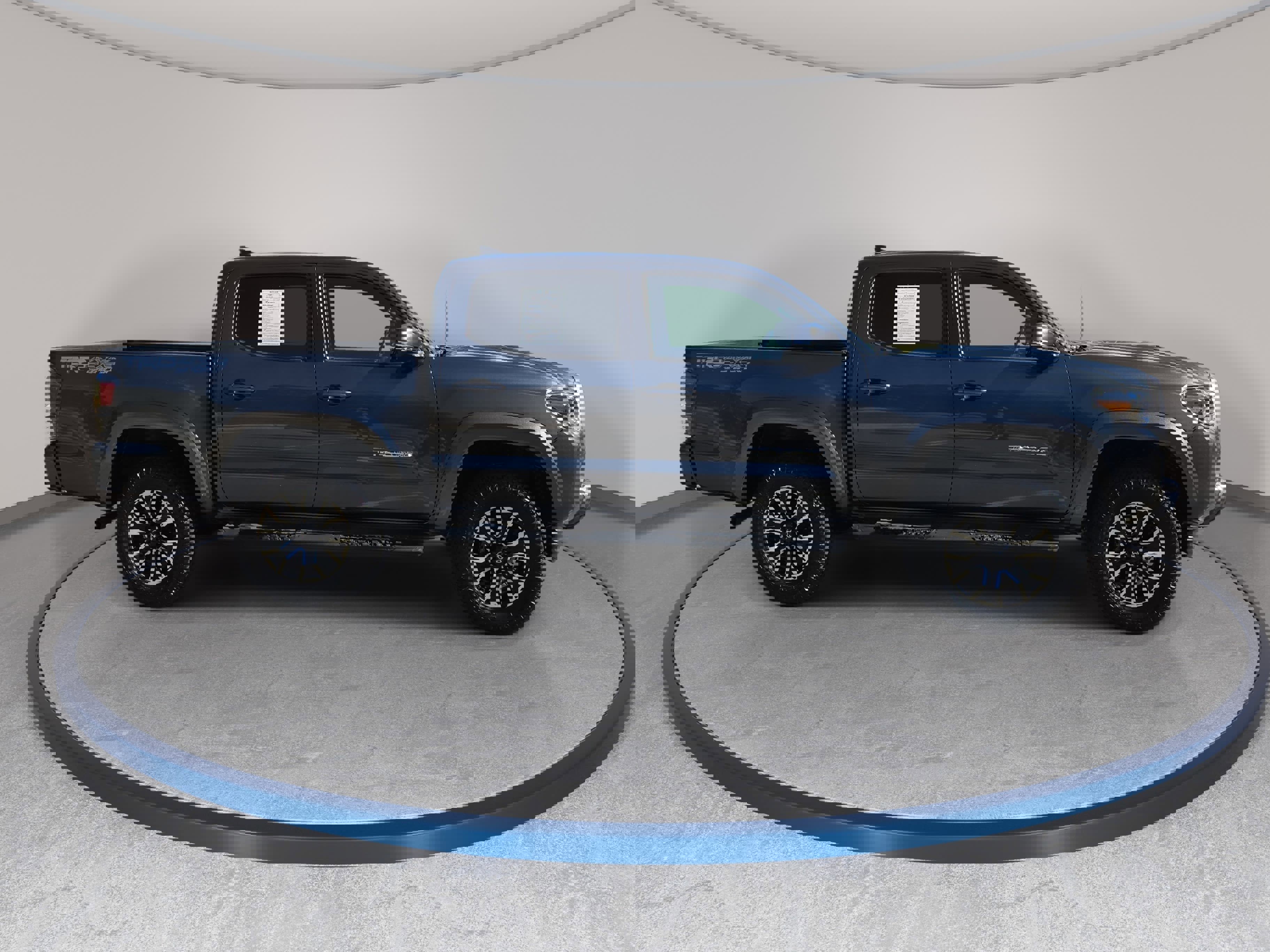 Used 2023 Toyota Tacoma TRD Sport w/ Advanced Technology Package image 4