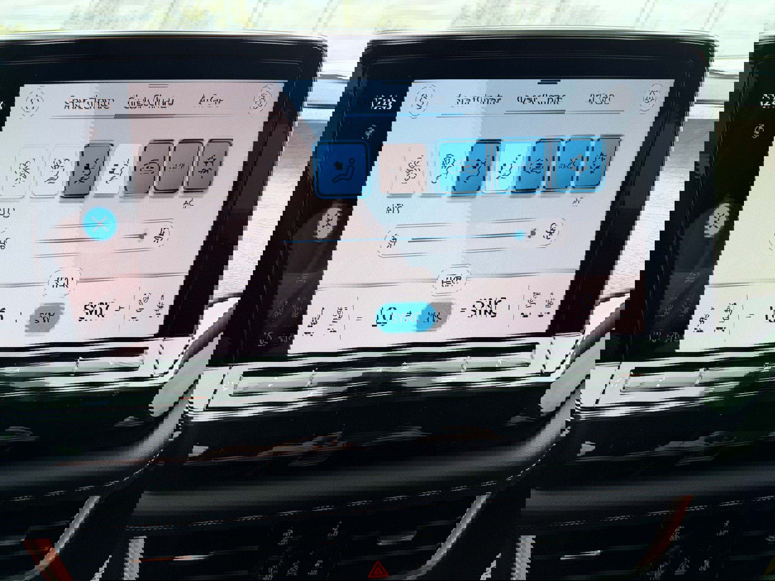 New 2026 Volkswagen Atlas SE image 22