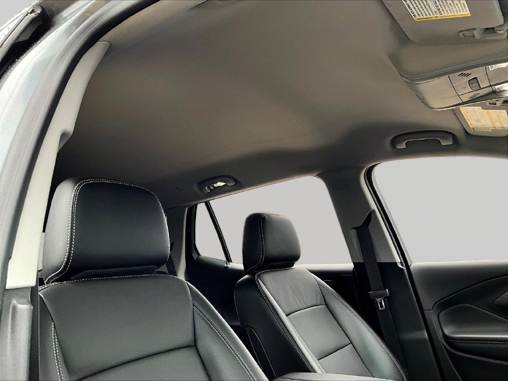 Used 2023 GMC Terrain SLT AWD/4WD image 32