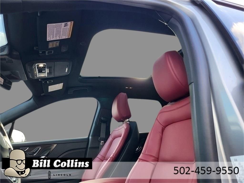 New 2024 Lincoln Corsair Reserve w/ Equipment Group 202A image 13