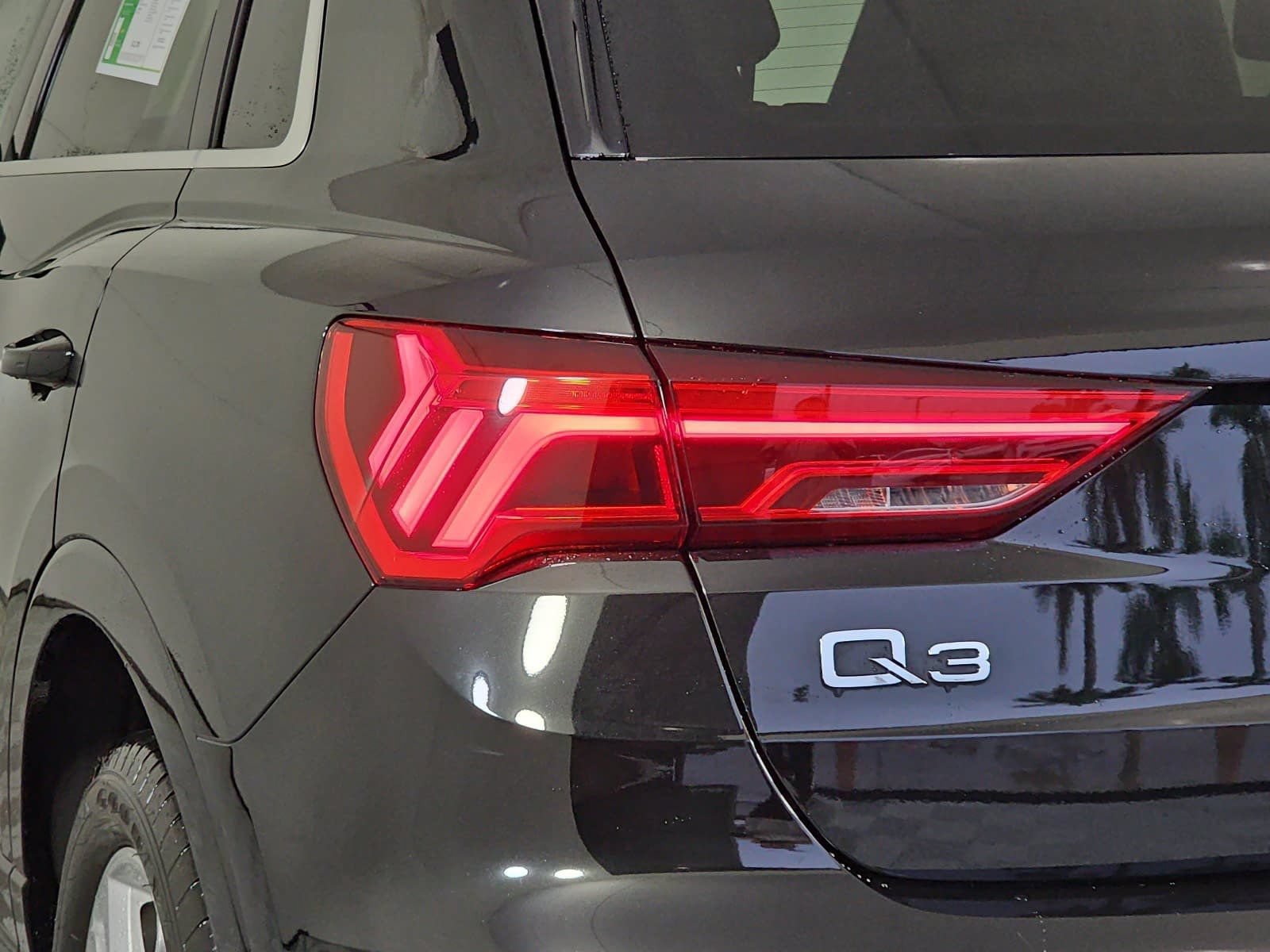 Used 2023 Audi Q3 2.0T Premium Plus AWD/4WD image 31