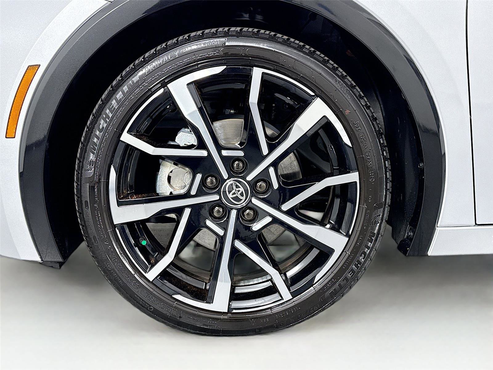 Used 2025 Toyota Prius XSE image 41