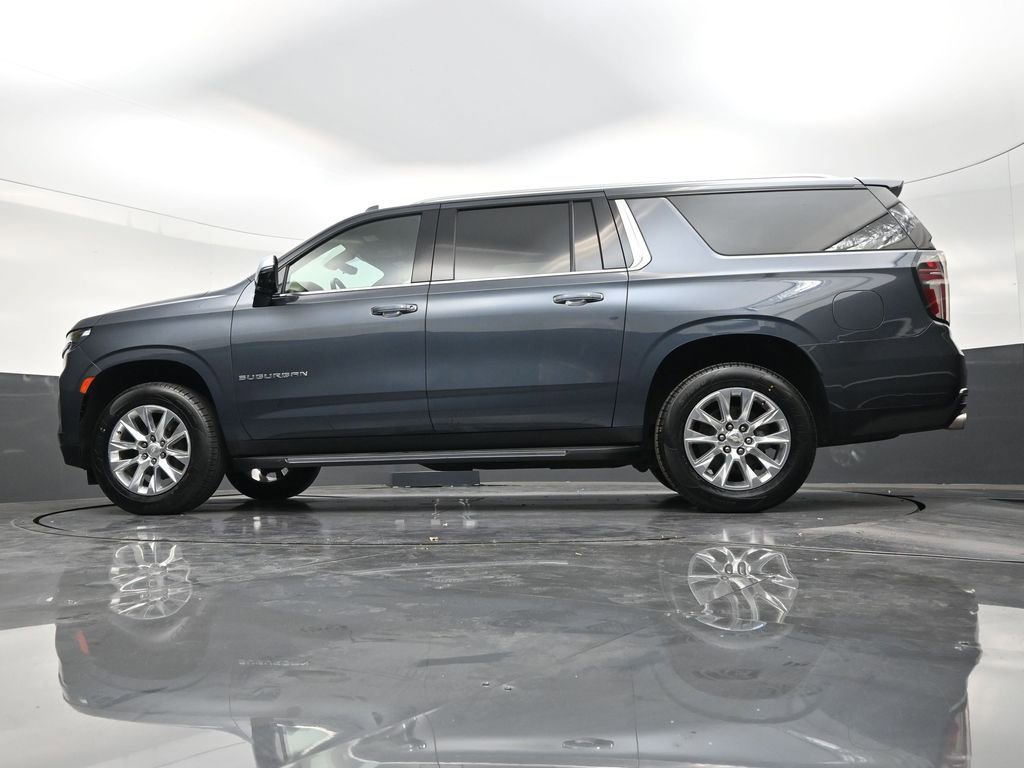 Used 2021 Chevrolet Suburban Premier w/ Premium Package RWD image 22