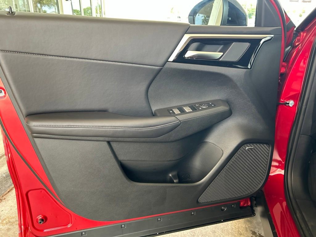New 2026 Mitsubishi Outlander LE FWD image 33