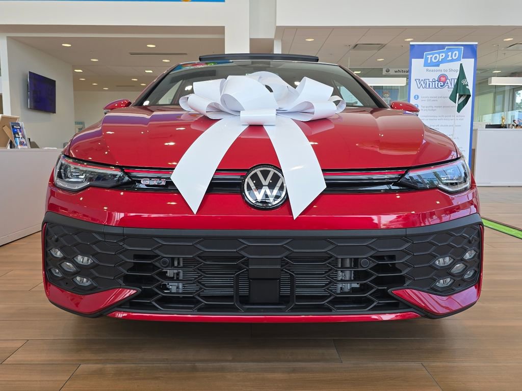 New 2026 Volkswagen GTI SE FWD image 8