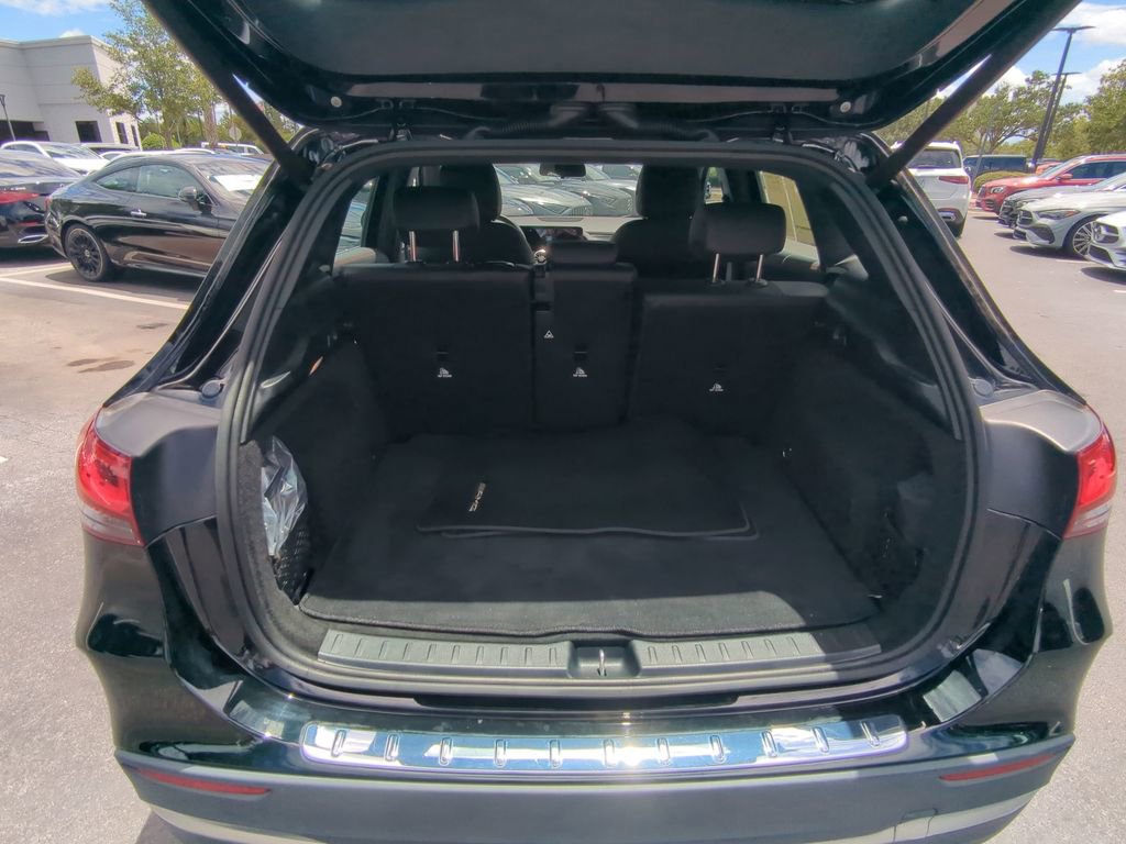 Certified 2021 Mercedes-Benz GLA 35 AMG 4MATIC image 23