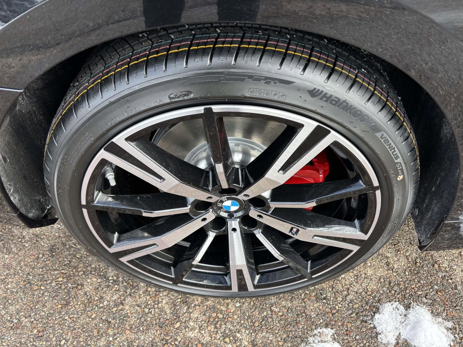 New 2026 BMW 540i xDrive w/ M Sport Package image 9