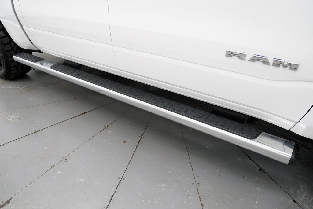 Used 2022 RAM 1500 Big Horn AWD/4WD image 37