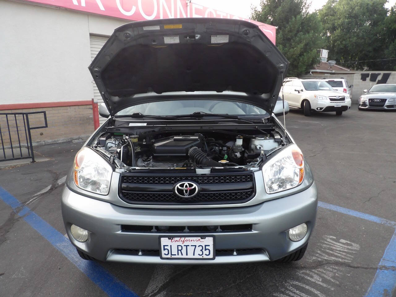 Used 2005 Toyota RAV4 4WD image 12