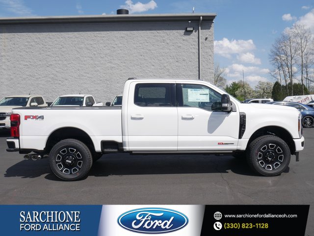 New 2025 Ford F350 Platinum w/ FX4 Off-Road Package