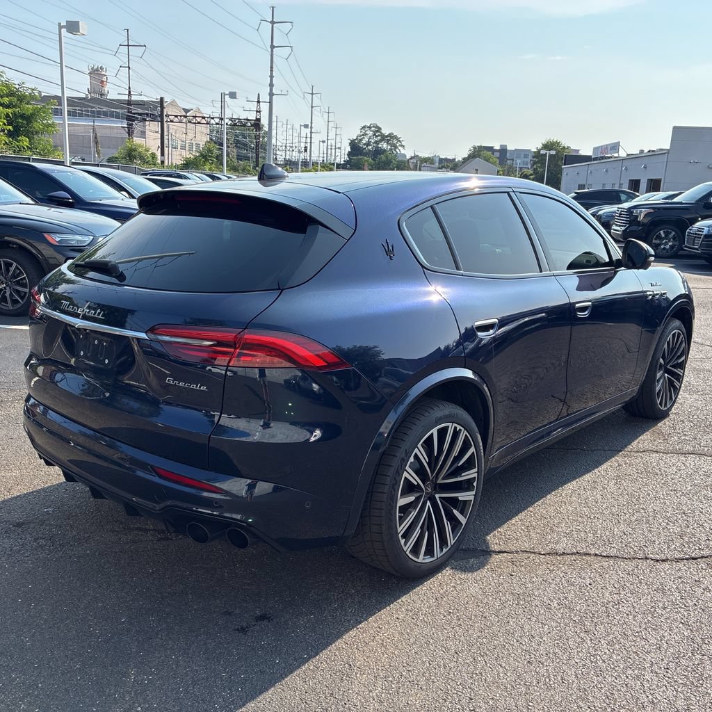 Used 2023 Maserati Grecale Modena AWD/4WD image 6