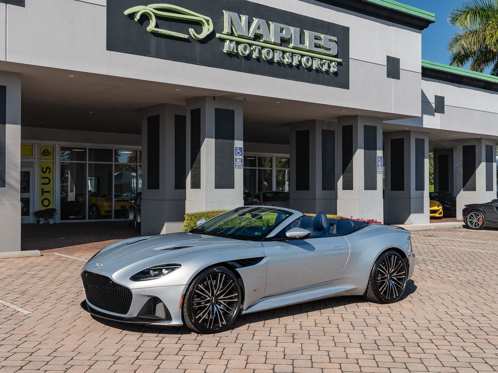 Used 2020 Aston Martin DBS Superleggera Volante image 27