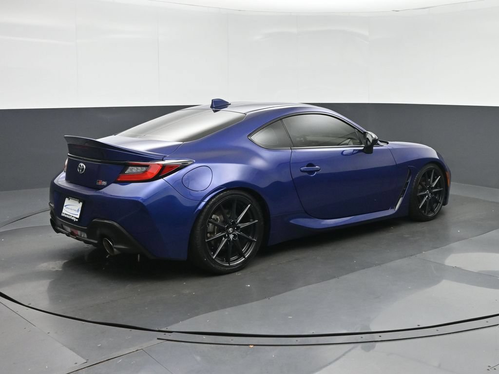 Used 2022 Toyota GR86 Premium RWD image 7