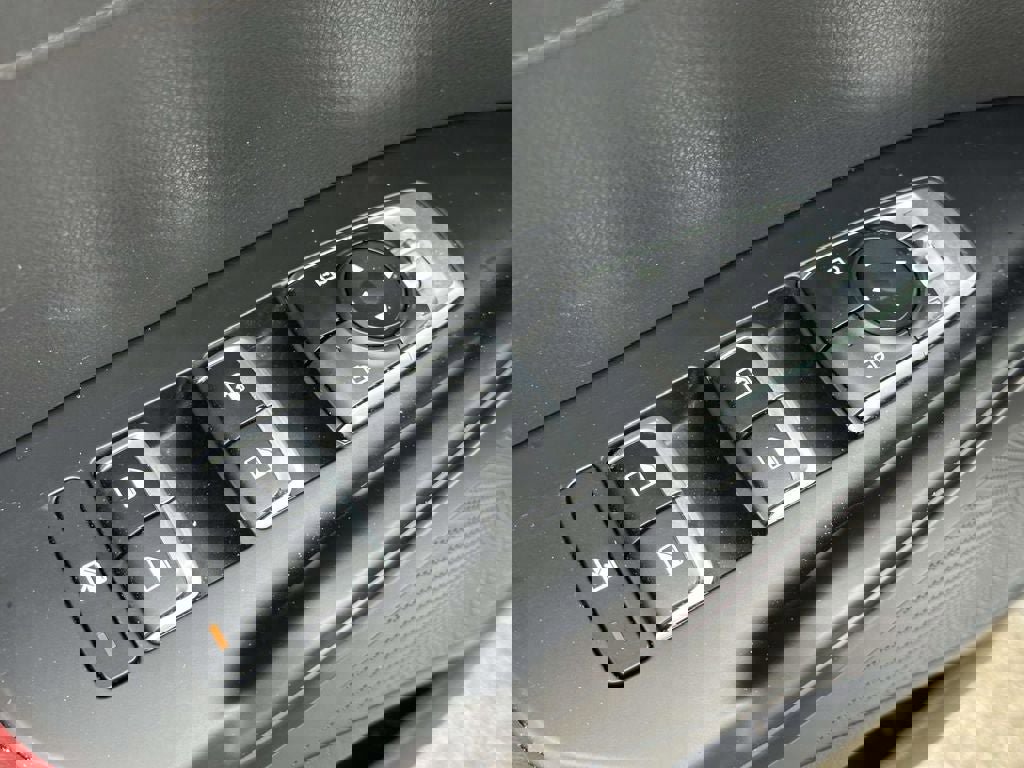 Certified 2024 Kia K5 GT-Line image 16