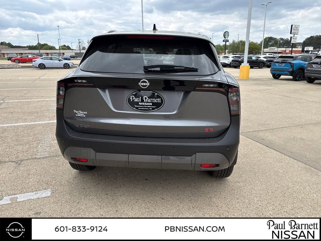 New 2026 Nissan Kicks SR image 9
