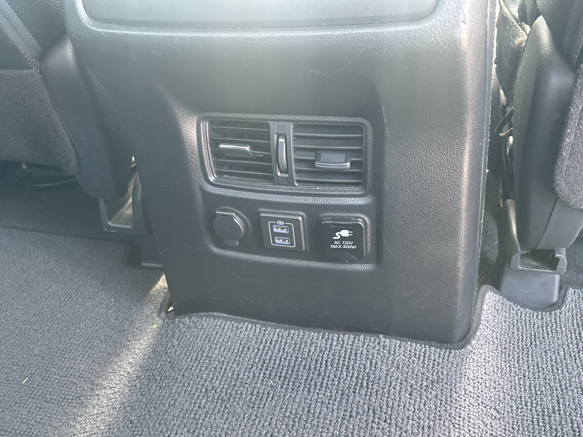 Used 2021 Nissan Titan SL w/ Moonroof Package RWD image 17