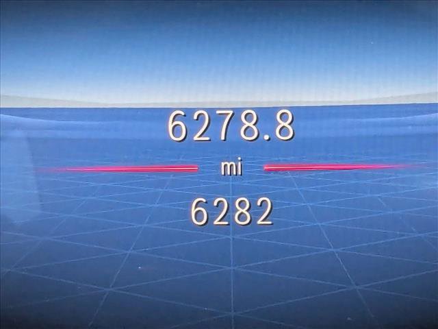 Used 2025 Mercedes-Benz GLB 250 image 11