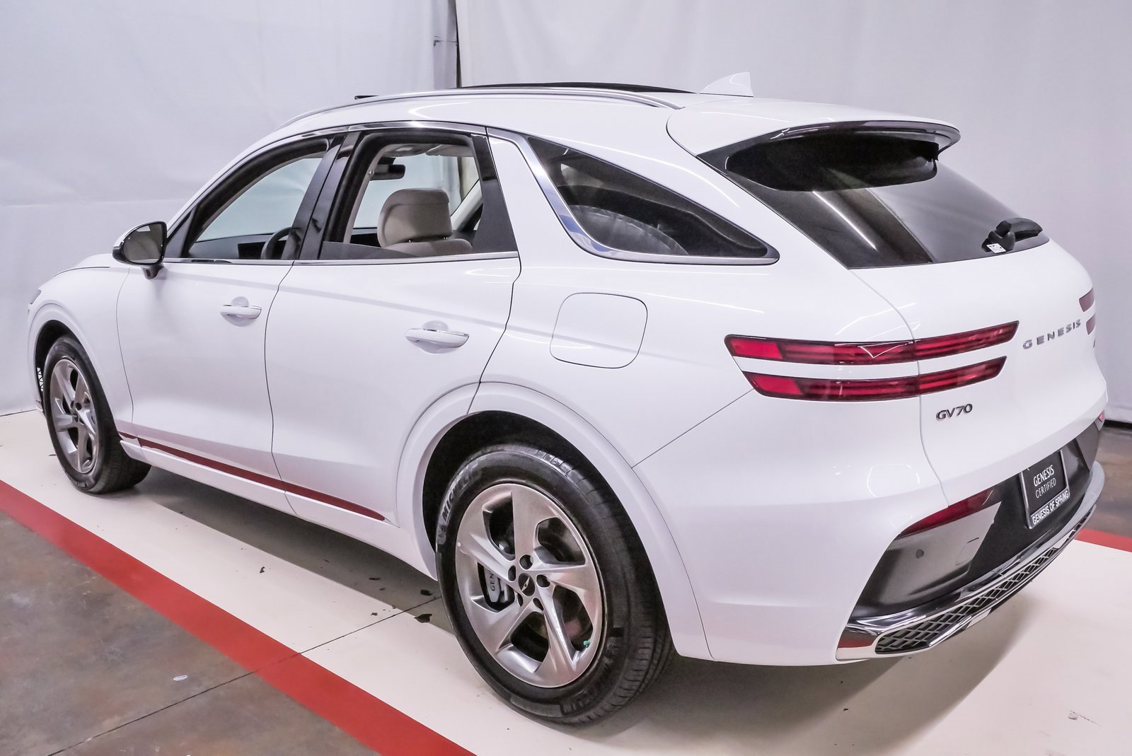 Certified 2026 Genesis GV70 2.5T Select image 8