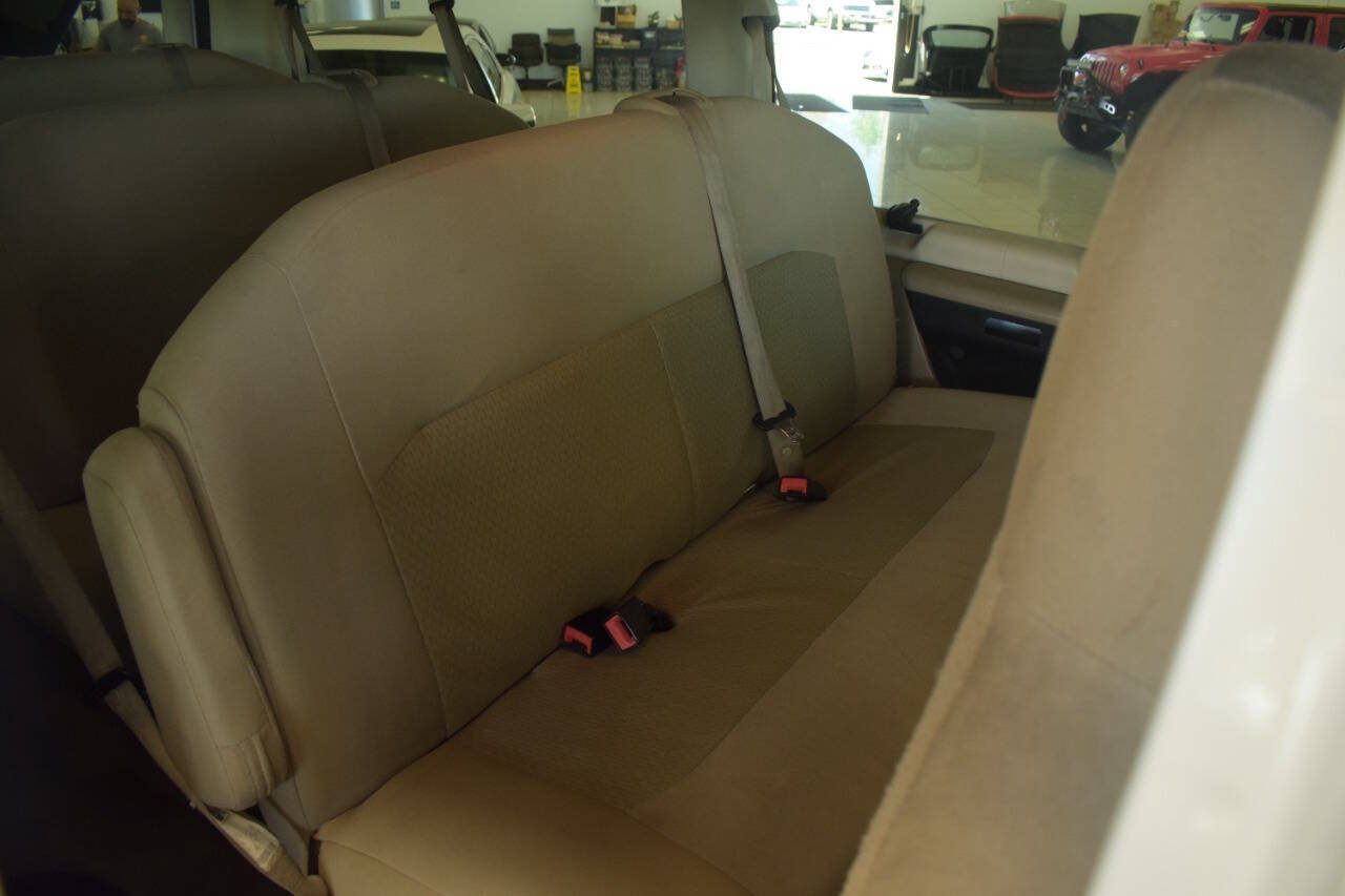 Used 2014 Ford E-350 and Econoline 350 XLT RWD image 65
