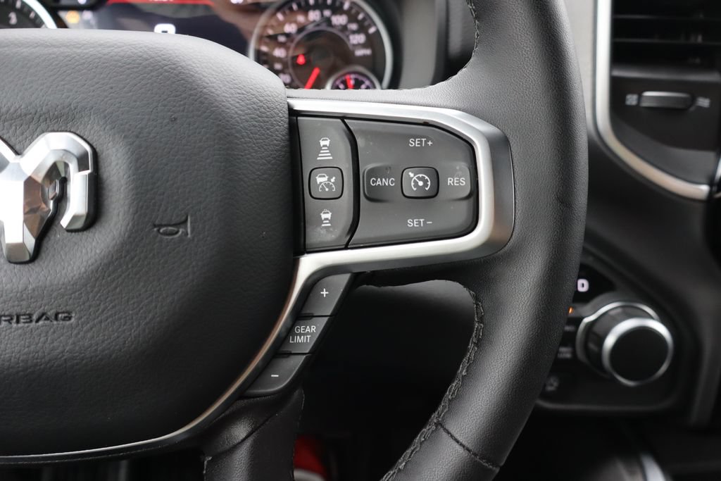 Used 2025 RAM 1500 Big Horn AWD/4WD image 8