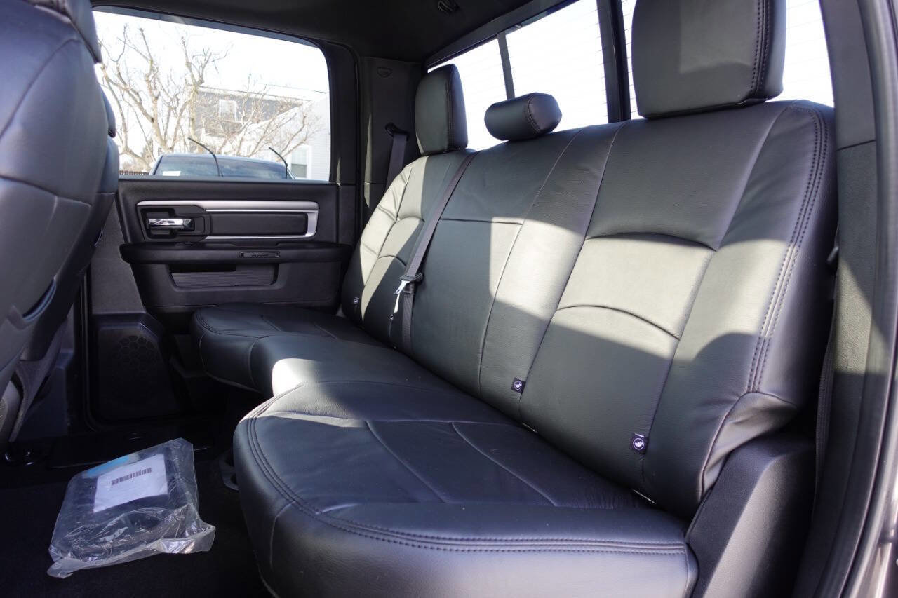 Used 2021 RAM 1500 Classic Warlock image 20