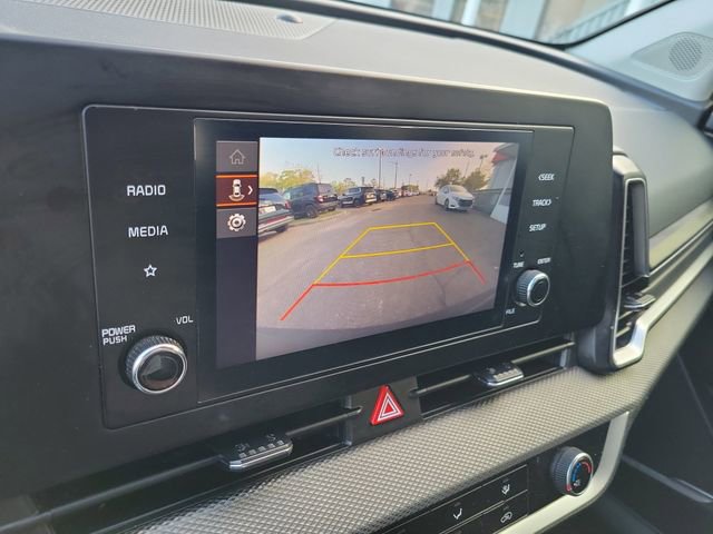 Used 2025 Kia Sportage LX FWD image 21