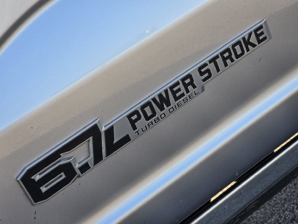 Used 2024 Ford F250 Platinum w/ FX4 Off-Road Package AWD/4WD image 8