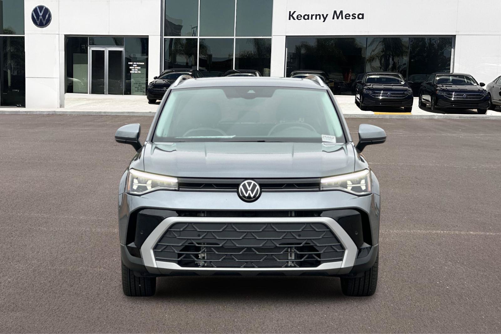 New 2026 Volkswagen Taos SE FWD image 9