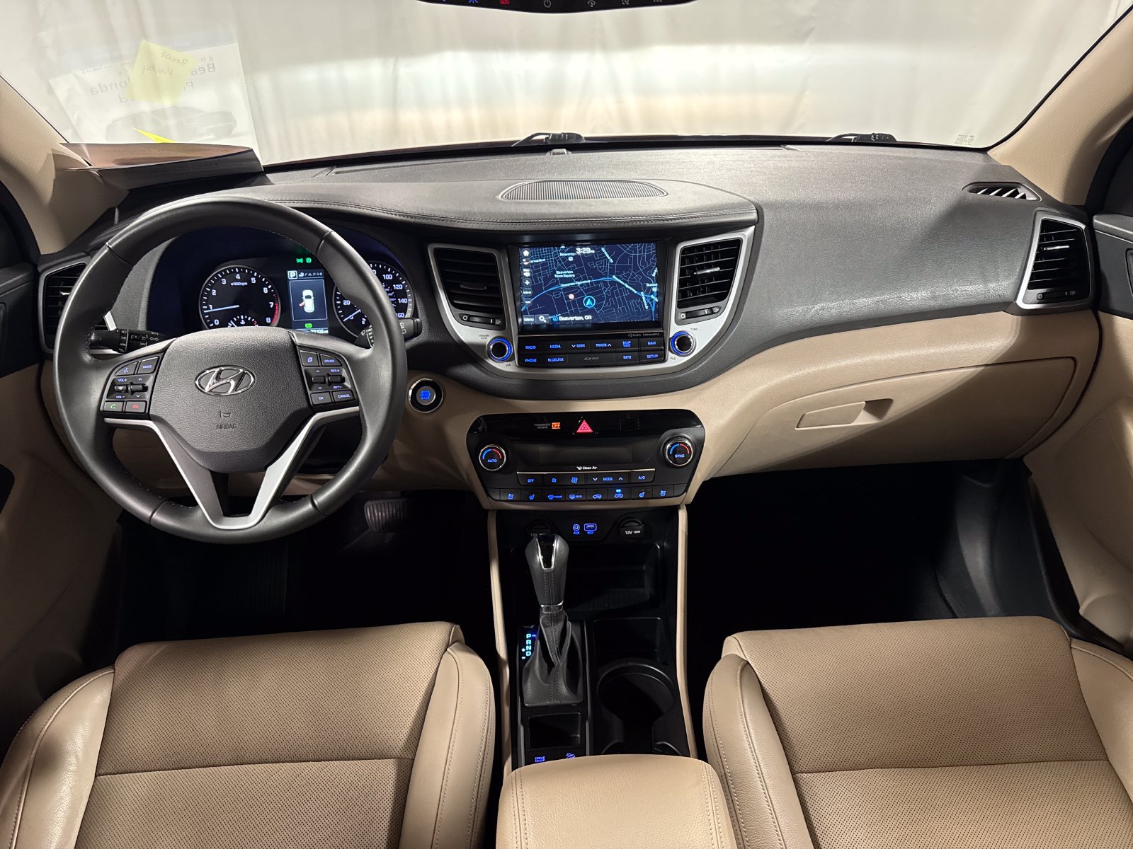 Used 2016 Hyundai Tucson Limited w/ Option Group 03 AWD/4WD image 4