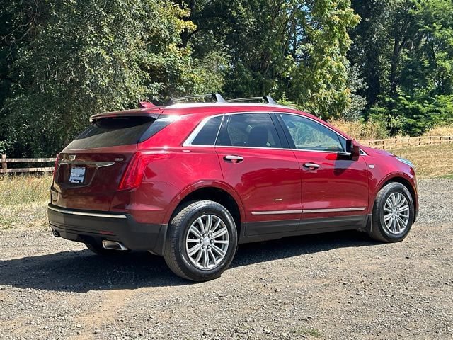 Used 2017 Cadillac XT5 Luxury AWD/4WD image 9