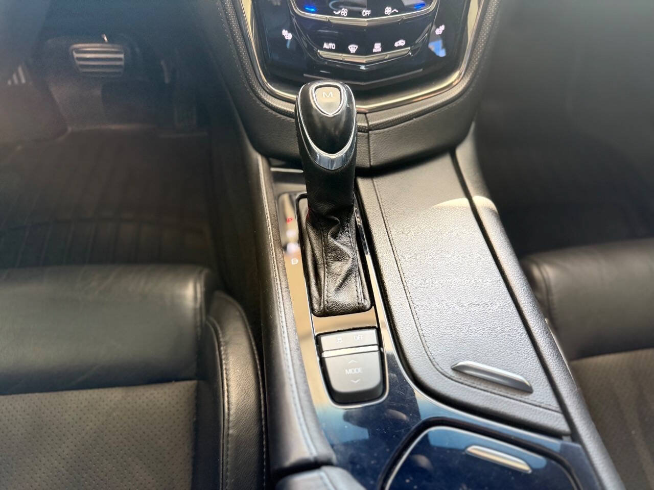 Used 2016 Cadillac CTS V w/ Luxury Package RWD image 74