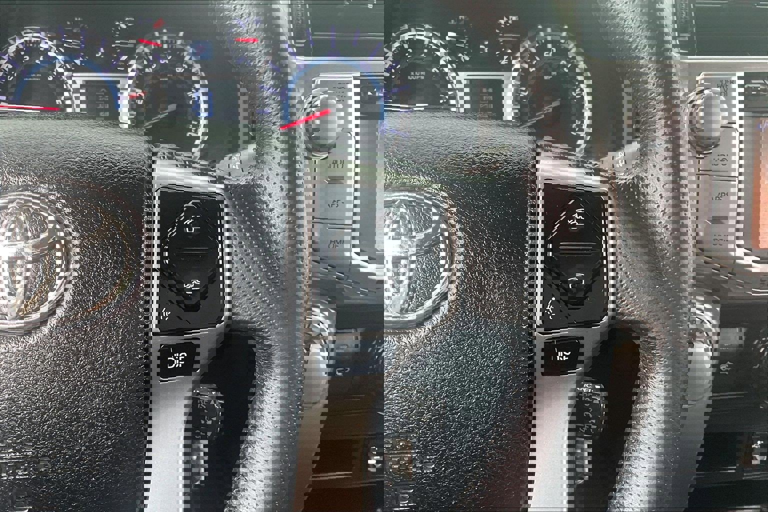 Used 2015 Toyota 4Runner SR5 image 24