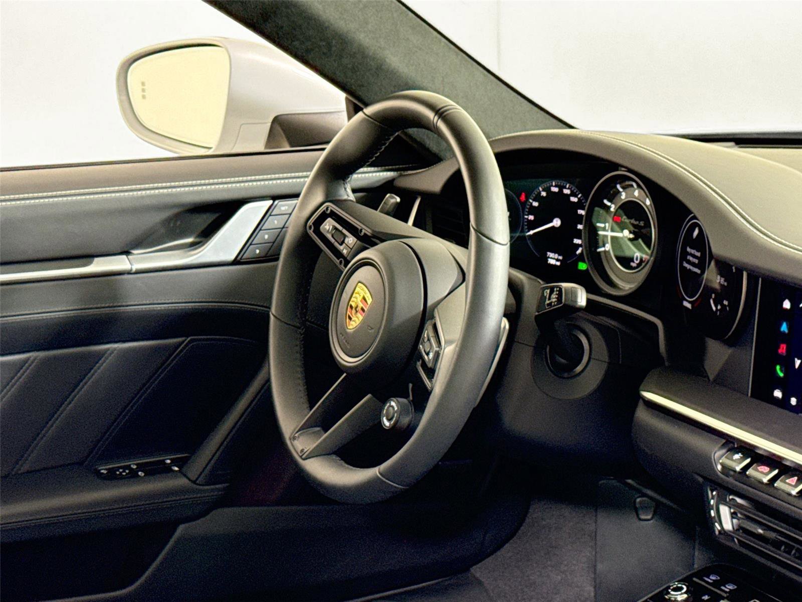 Used 2024 Porsche 911 Turbo S w/ 911 Turbo Sportdesign Package image 32