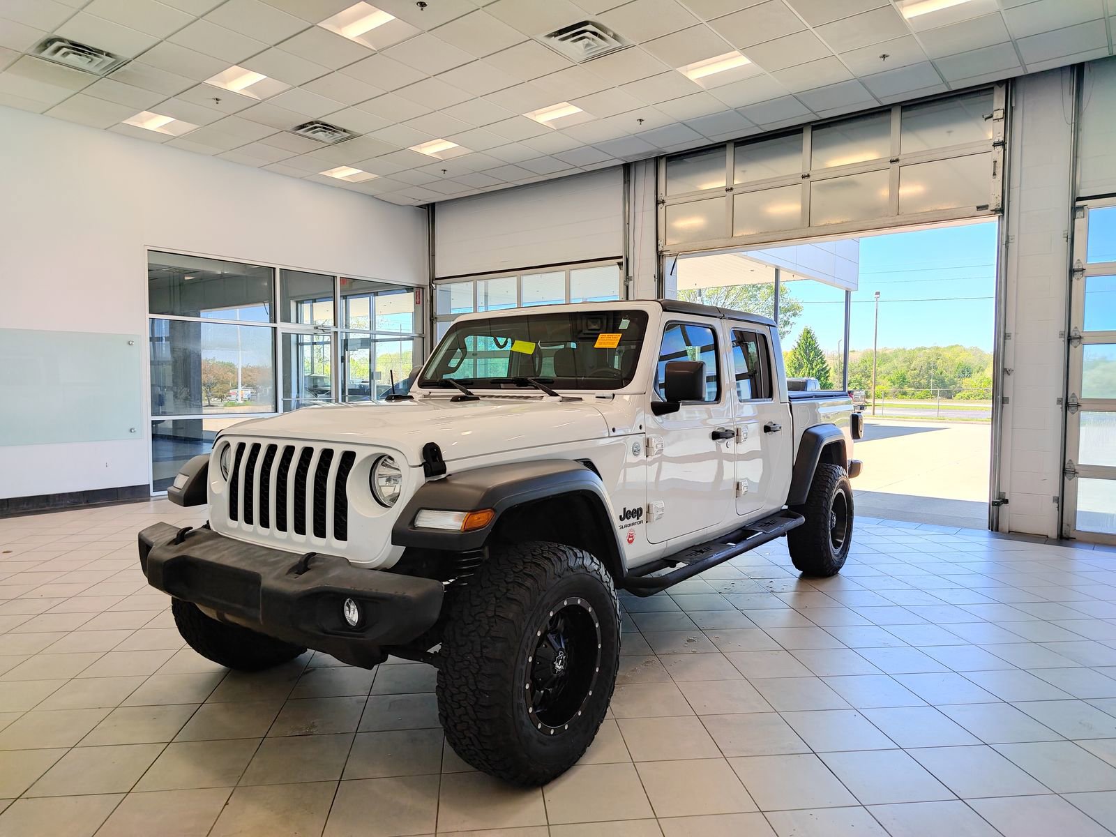 Used 2020 Jeep Gladiator Sport w/ Quick Order Package 24S AWD/4WD image 7